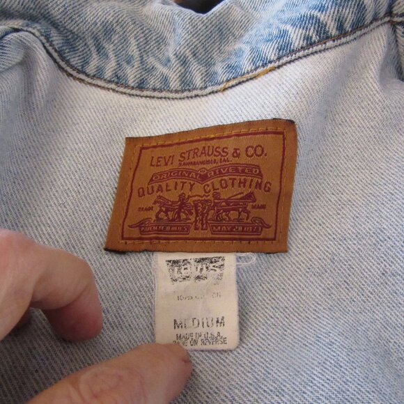 Vintage 90s Woman's Levis Longer Denim Jean Jacket Made in USA, SZ Medium - Picture 10 of 10
